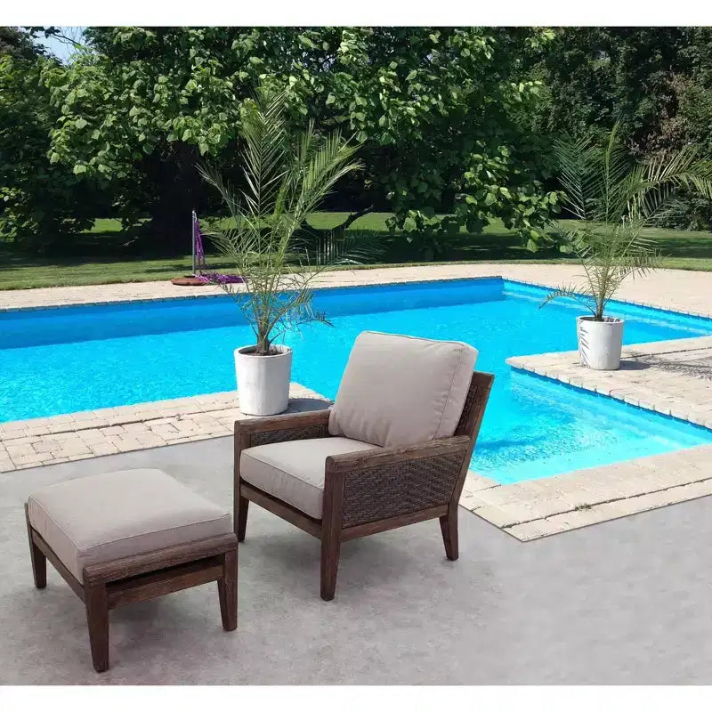 Courtyard Casual Bermuda FSC Teak Ensemble de 2 chaises club et repose-pieds comprend : une chaise club et un repose-pieds