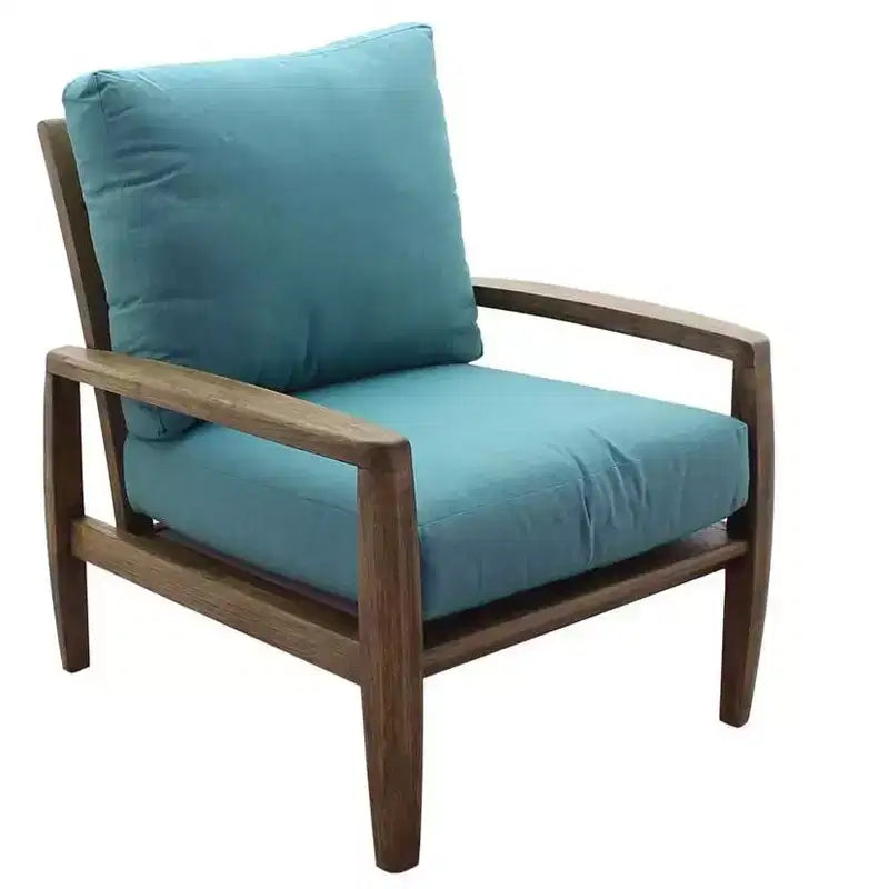 Ensemble de conversation Courtyard Casual Avalon en teck FSC 3 pièces comprenant : deux fauteuils de club et une table d'appoint carrée.