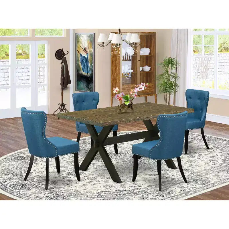 Table de salle à manger HomeStock 5 pièces en bois massif finition chêne naturel avec 4 chaises Parson