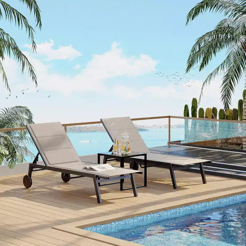 Ensemble de 3 chaises longues de patio CuisinSmart avec table d'appoint, chaises longues d'extérieur à roulettes, transats de piscine à dossier réglable